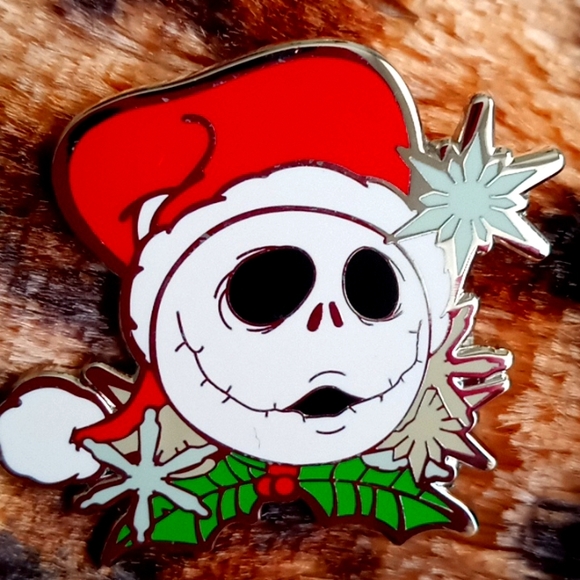 COPY - 2008 JACK SKELETON NIGHTMARE BEFORE CHRISTMAS HOLIDAY PIN - Picture 2 of 6
